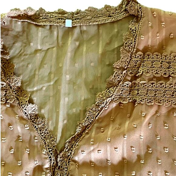 Sheer Beige Swiss Dot Striped Blouse size XL - Picture 9 of 10